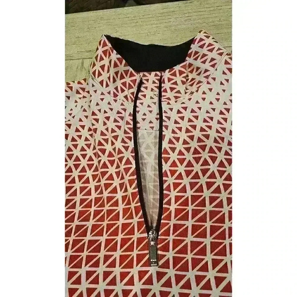 Tail Activewear Women's Golf Tank Top Red Geo Print Size M Sleeveless High Neck - Picture 4 of 7